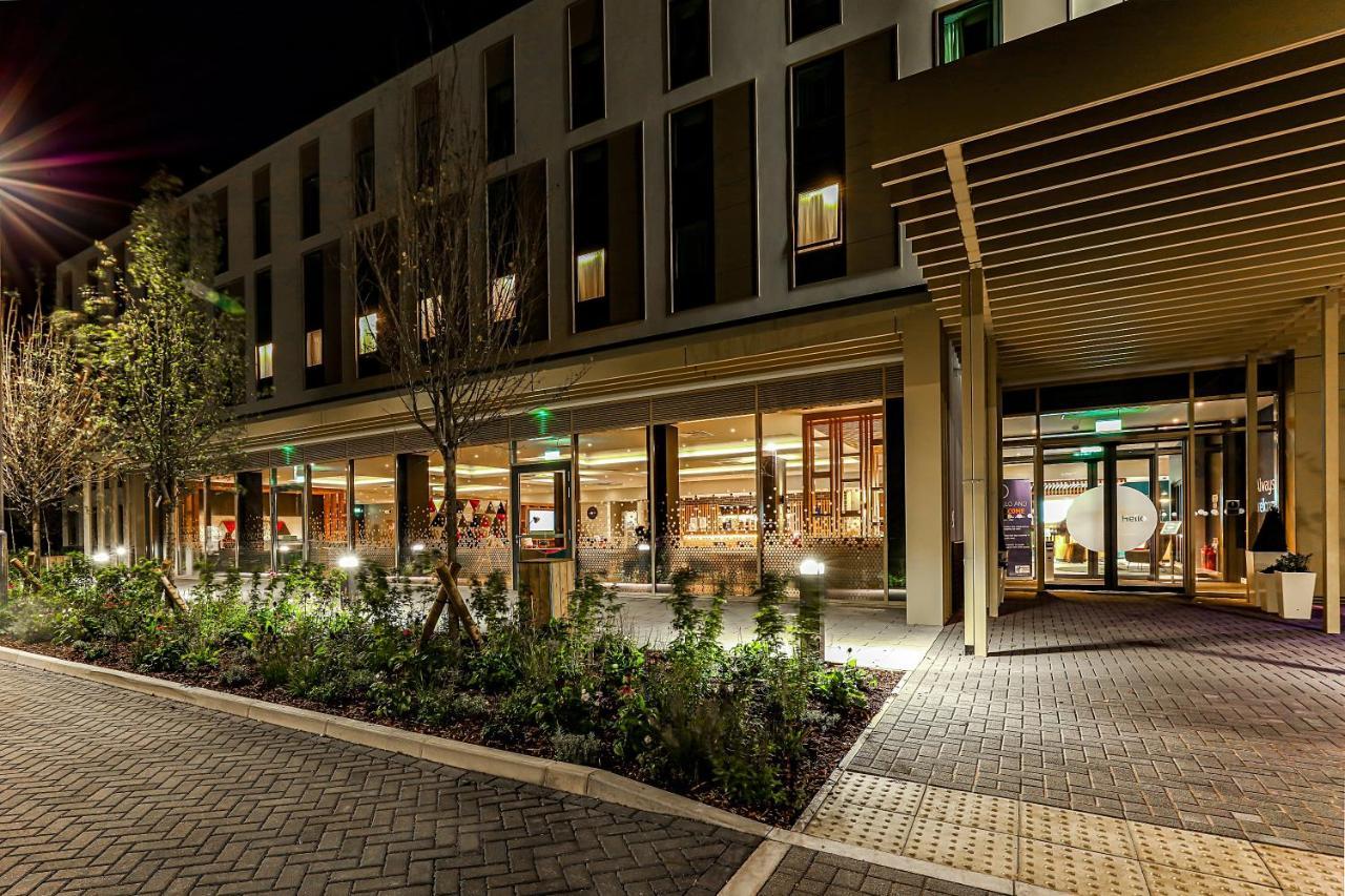 Holiday Inn Express - Bicester By Ihg Bagian luar foto